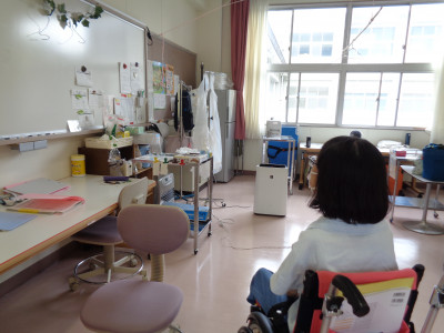 r5_091303_ケアルームの中
