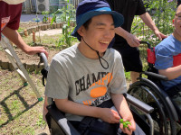 ②